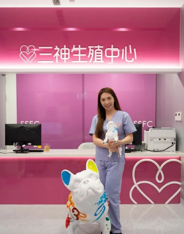 劉雅紋 諮詢員/護理師